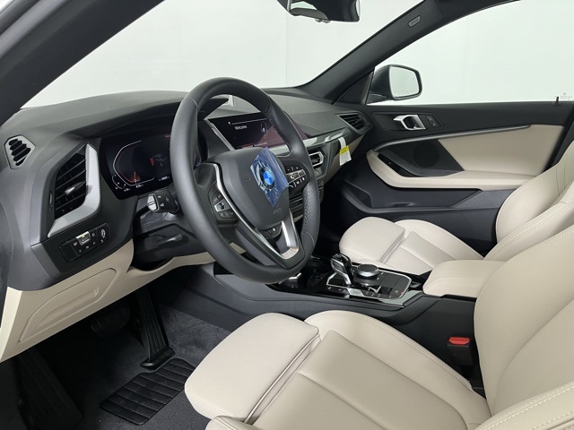 Vehicle image 9 of 27