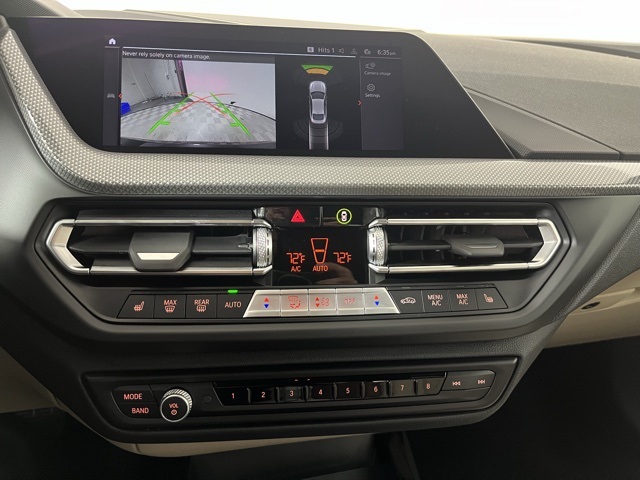 Vehicle image 17 of 27