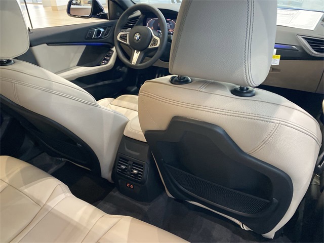 Vehicle image 12 of 21