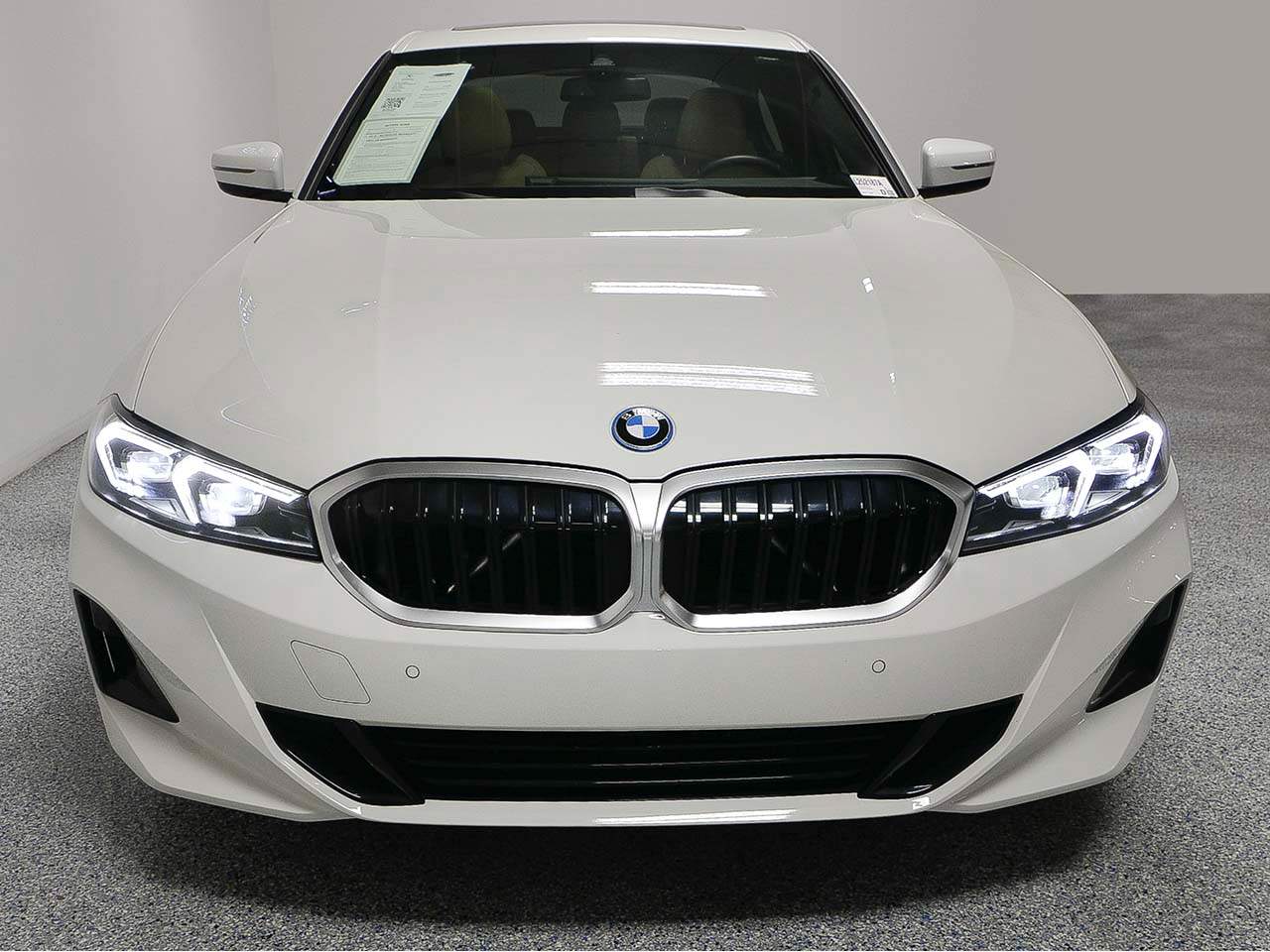 Vehicle image 2 of 17