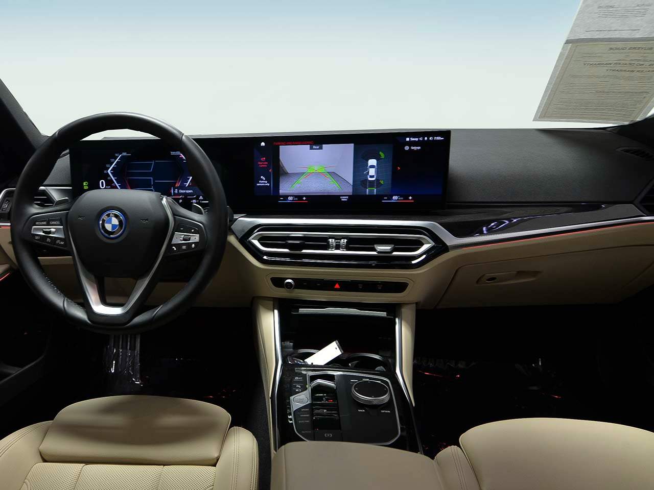 Vehicle image 12 of 17