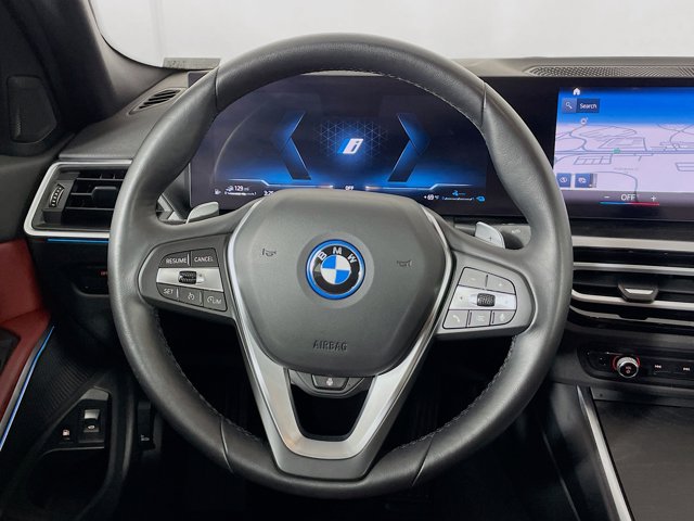 Vehicle image 15 of 29