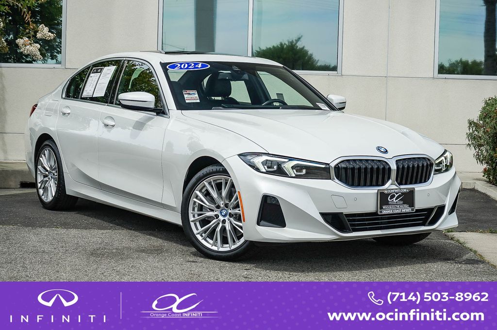 2024 BMW 3 Series 330e Image 3 of 25