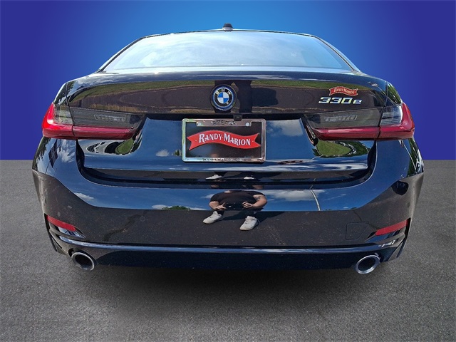 Vehicle image 5 of 30