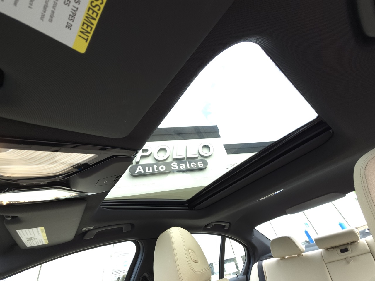 Vehicle image 22 of 24