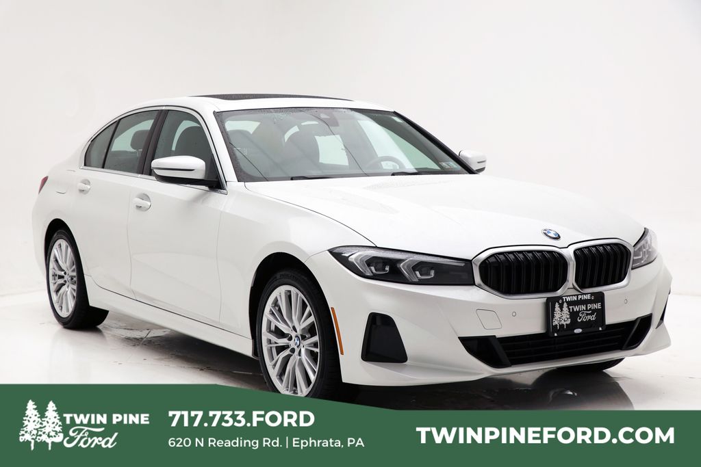 2024 BMW 3 Series 330i xDrive Image 1 of 33