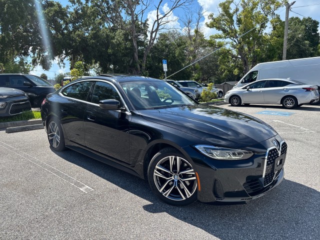 Vehicle image 4 of 27