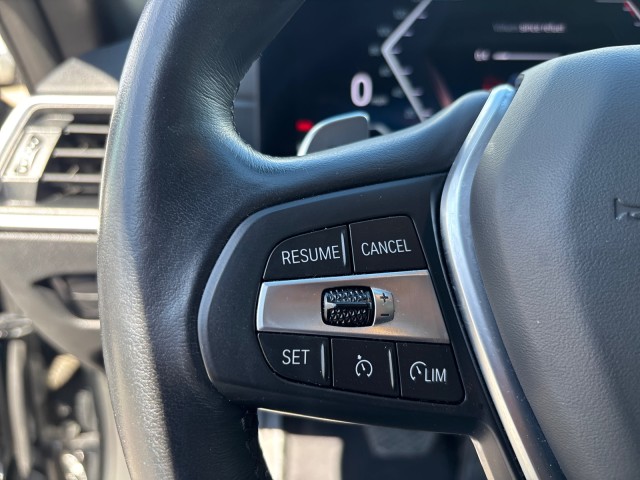 Vehicle image 23 of 27
