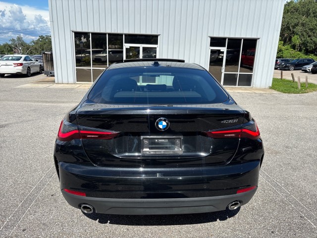 Vehicle image 8 of 27