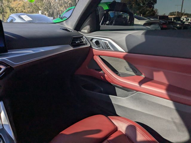 2024 BMW 4 Series M440i xDrive Image 12 of 27