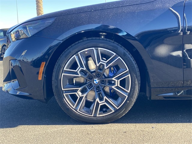Vehicle image 11 of 23