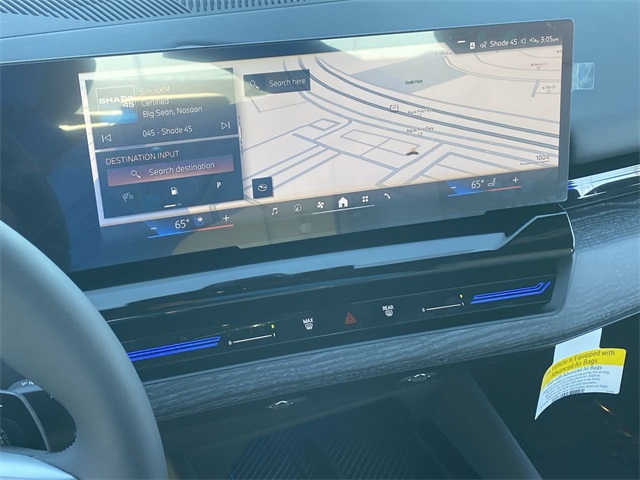Vehicle image 21 of 23