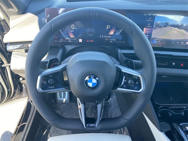 Vehicle image 20 of 23