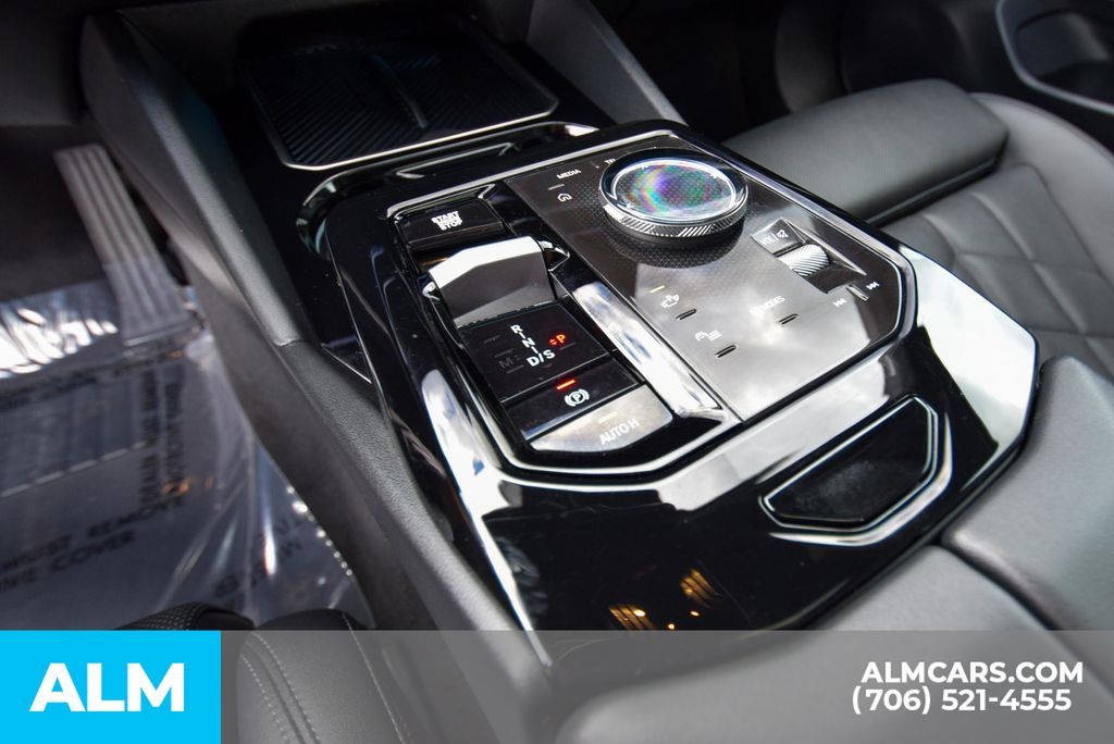 Vehicle image 27 of 54