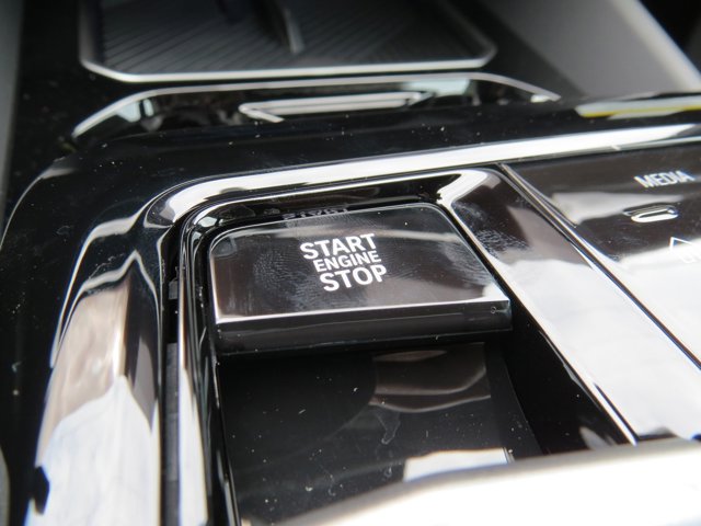 Vehicle image 26 of 27