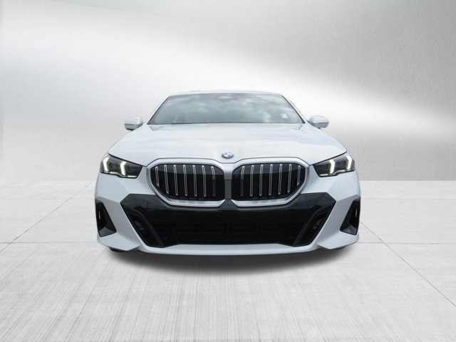 Vehicle image 2 of 27
