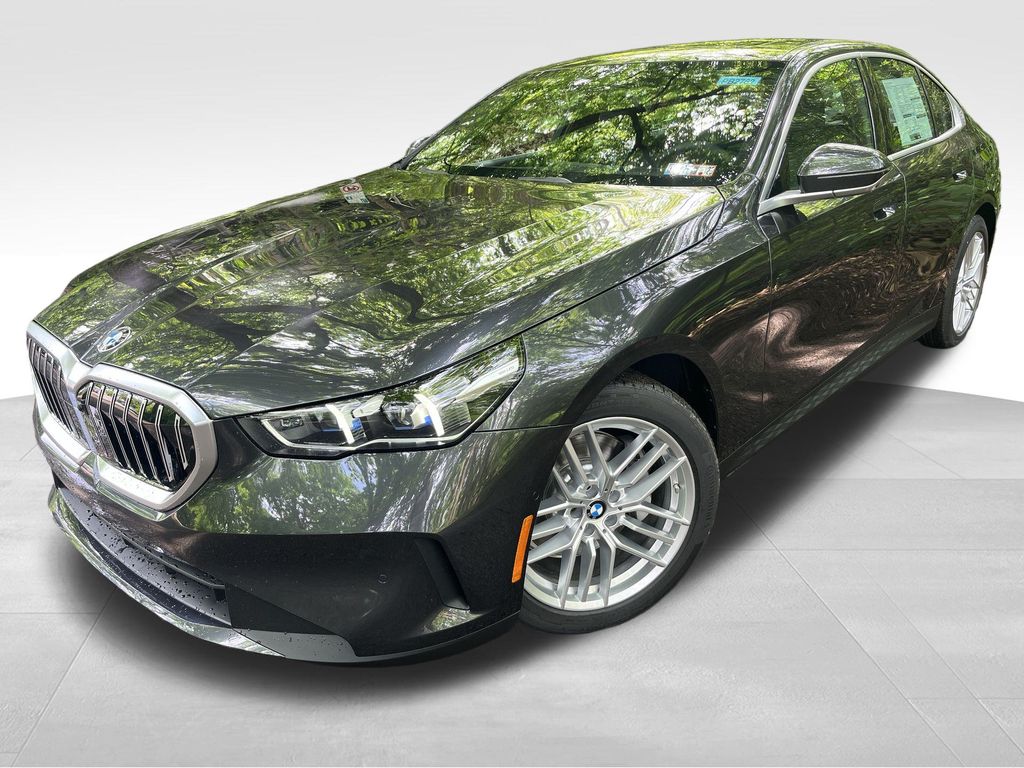 Vehicle image 2 of 30
