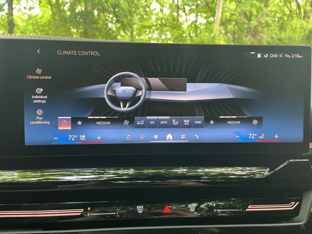 Vehicle image 20 of 30