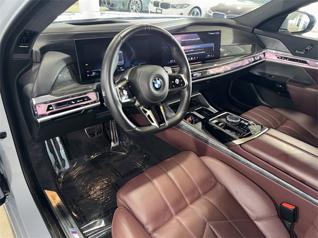 2024 BMW 7 Series 760i xDrive Image 15 of 37