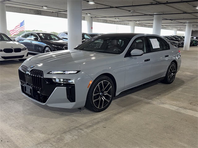 2024 BMW 7 Series 760i xDrive Image 1 of 37