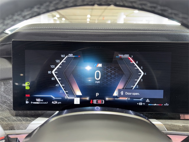 2024 BMW 7 Series 760i xDrive Image 17 of 37