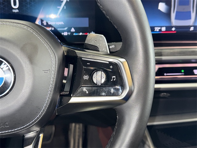 2024 BMW 7 Series 760i xDrive Image 31 of 37