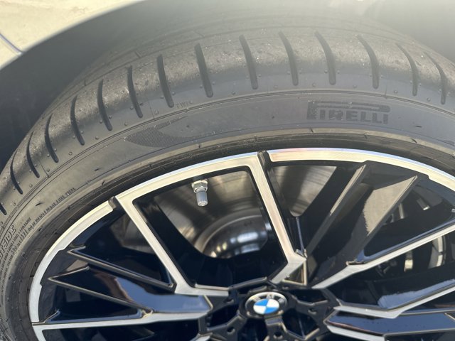 Vehicle image 11 of 37