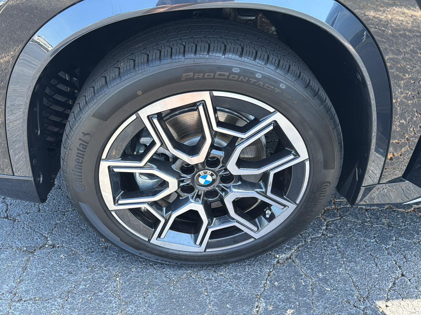 Vehicle image 31 of 36