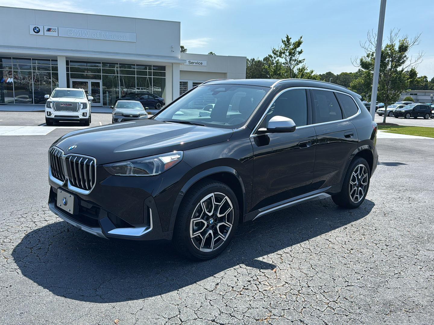 Vehicle image 2 of 36