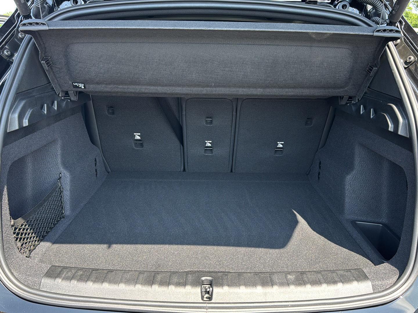 Vehicle image 28 of 36