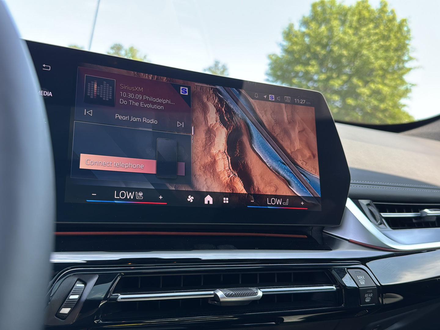 Vehicle image 21 of 36