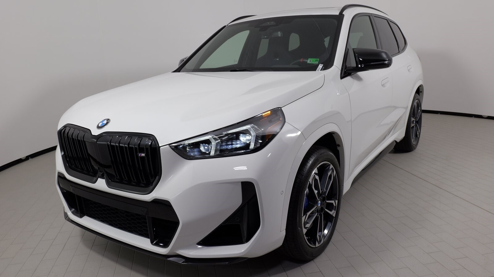 2024 BMW X1 M35i Image 3 of 67
