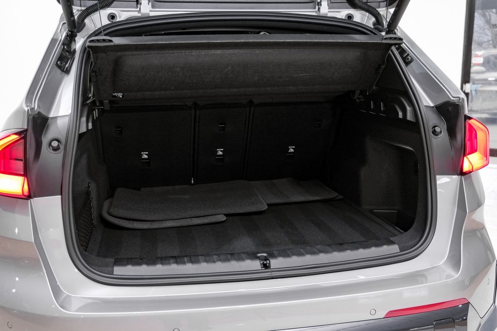 Vehicle image 44 of 51