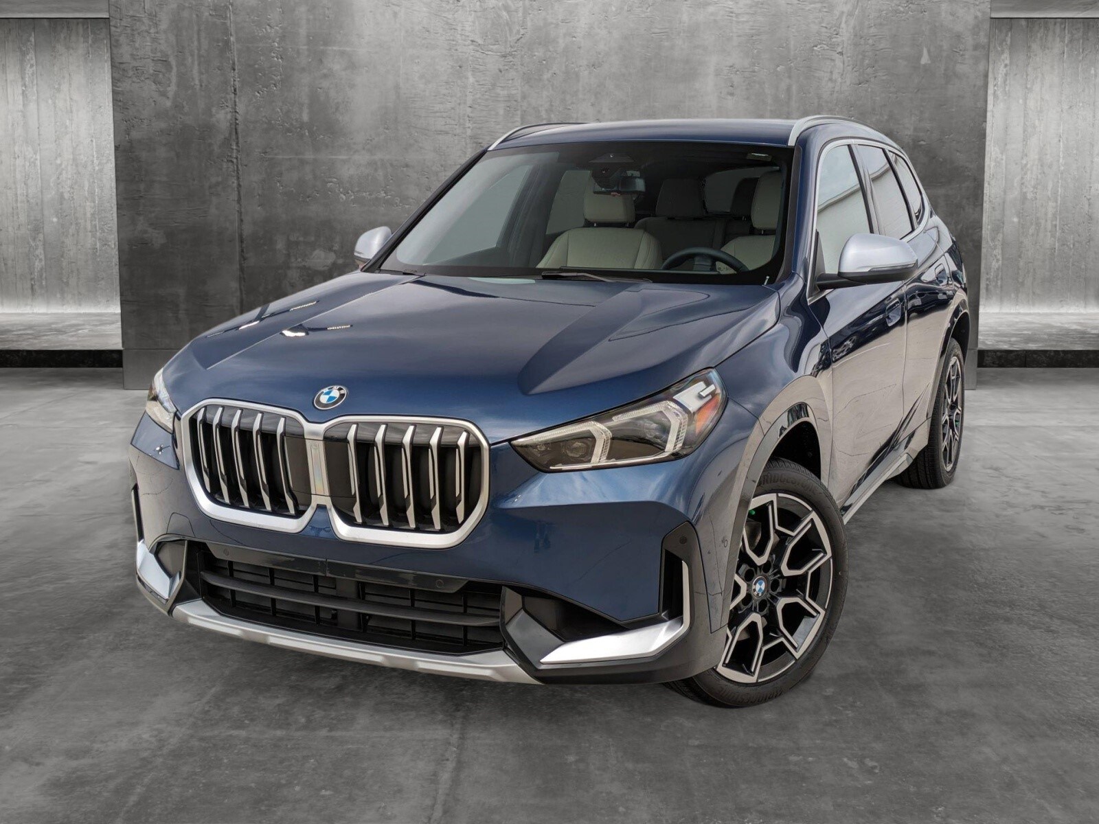 Vehicle image 1 of 18