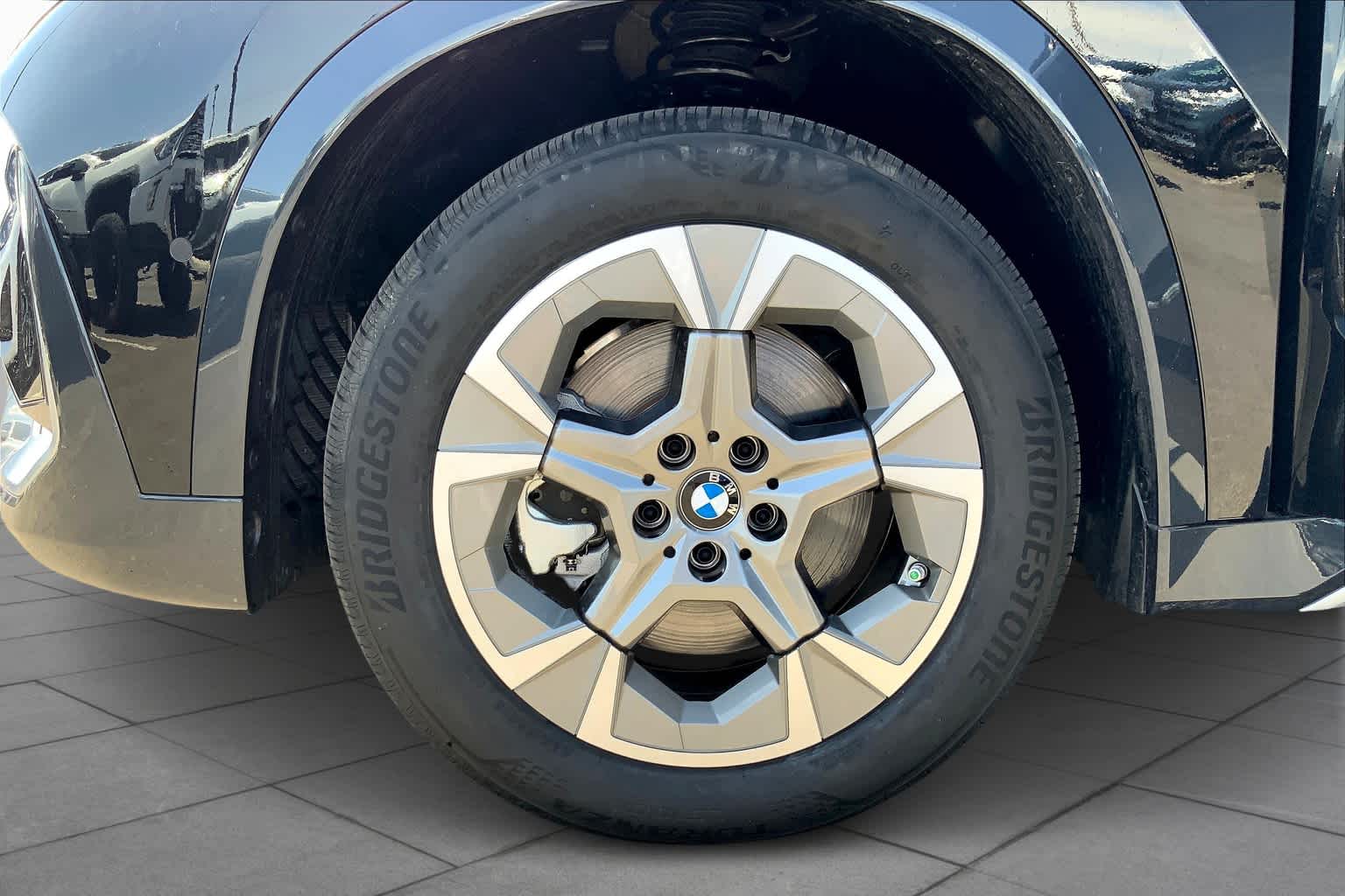 Vehicle image 12 of 20