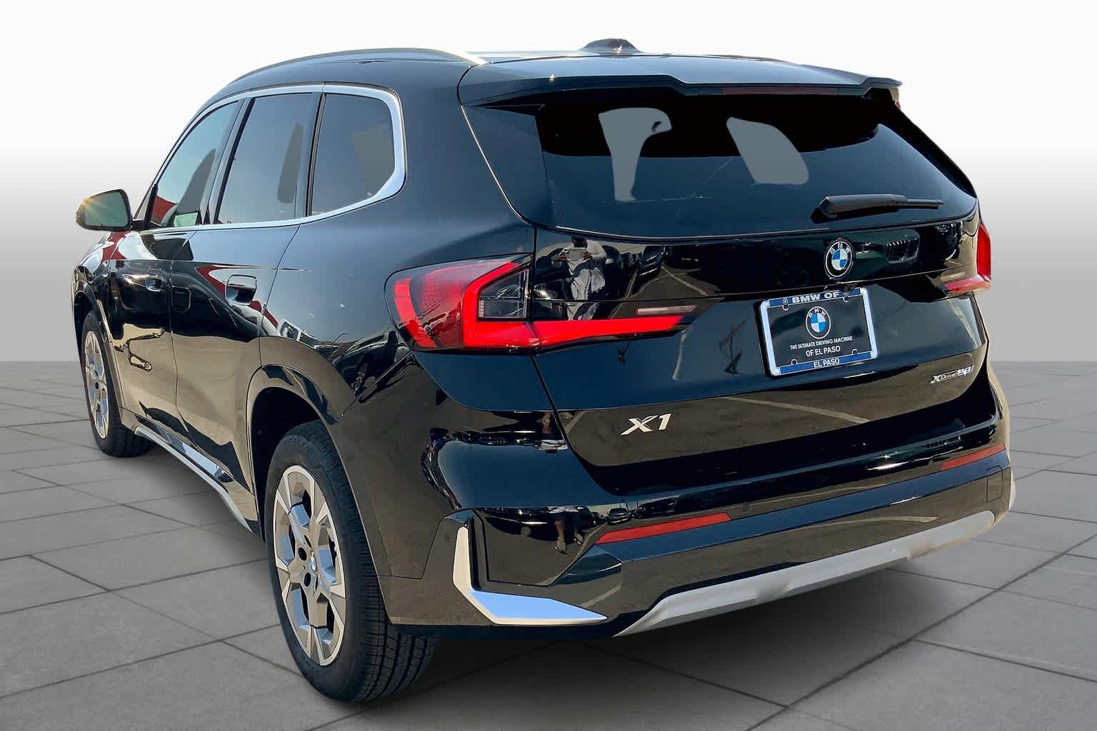 Vehicle image 5 of 20