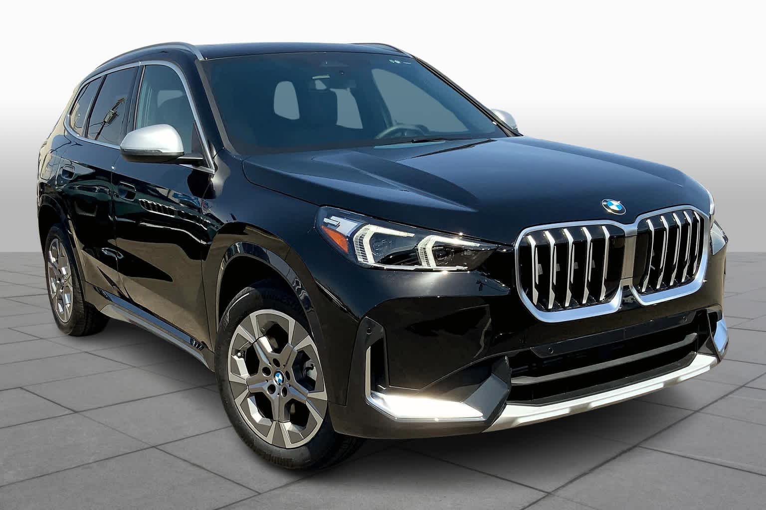 Vehicle image 3 of 20