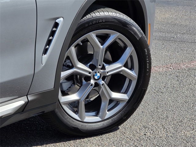 Vehicle image 7 of 45