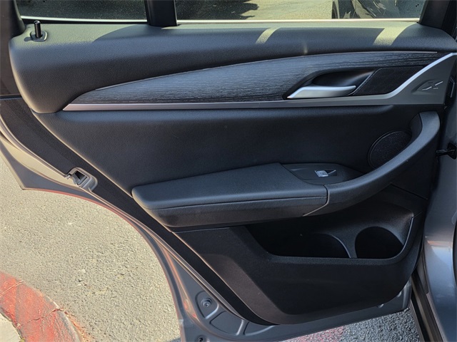 Vehicle image 23 of 45