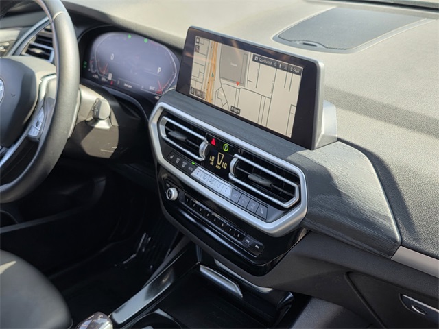 Vehicle image 9 of 45