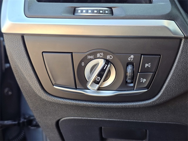 Vehicle image 42 of 45