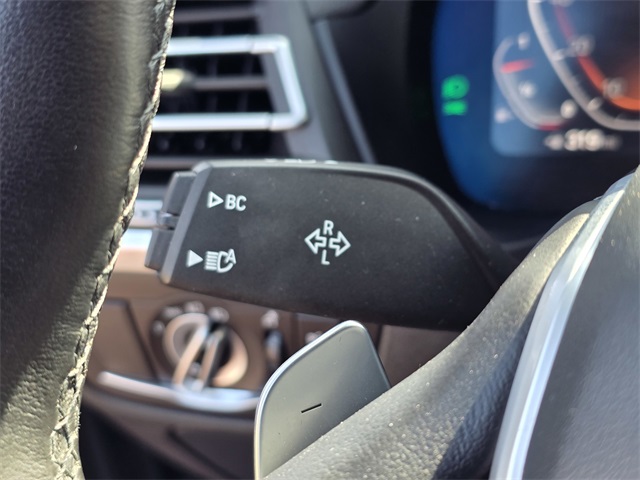 Vehicle image 43 of 45