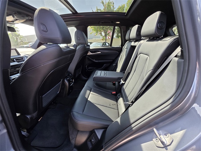 Vehicle image 20 of 45
