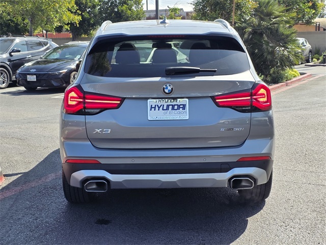 Vehicle image 5 of 45