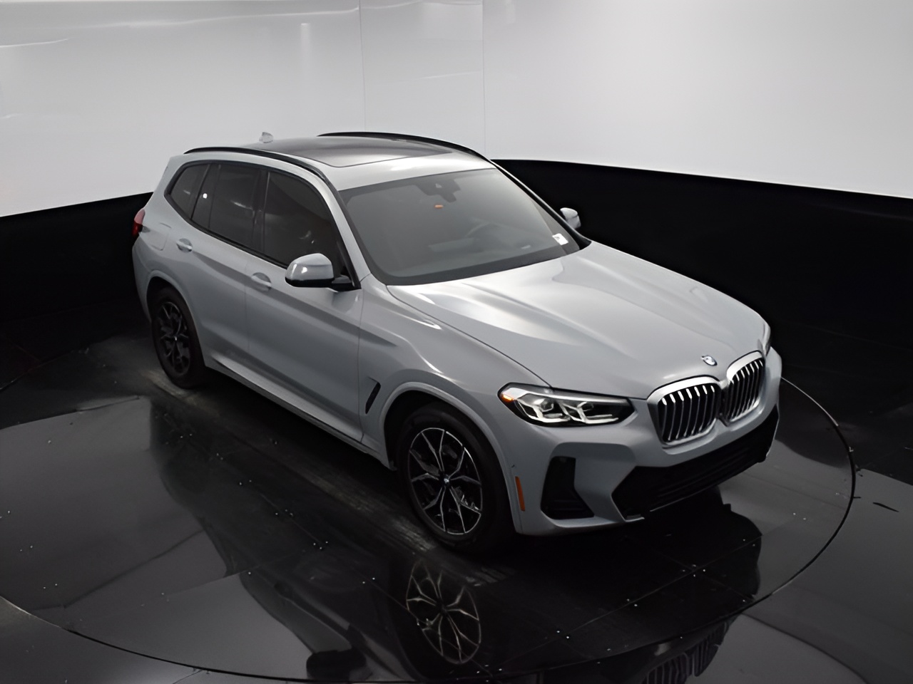 Vehicle image 51 of 74