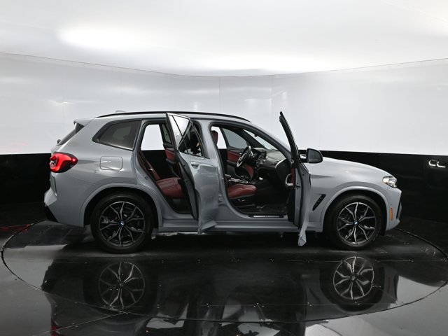 Vehicle image 16 of 74