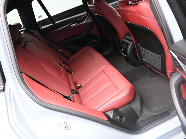 Vehicle image 38 of 74