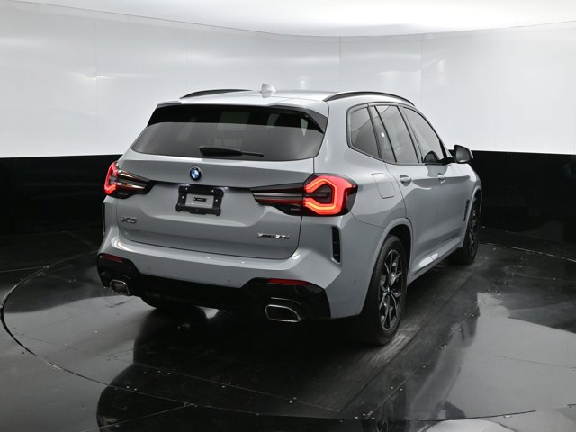 Vehicle image 26 of 74