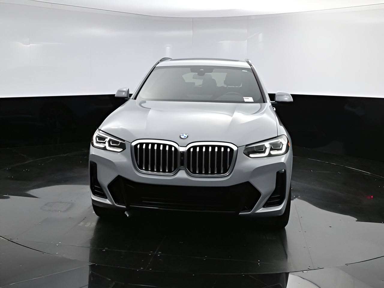 Vehicle image 47 of 74