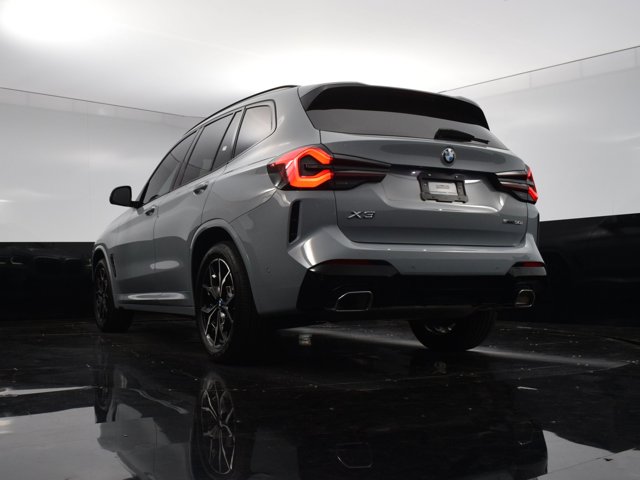Vehicle image 25 of 74